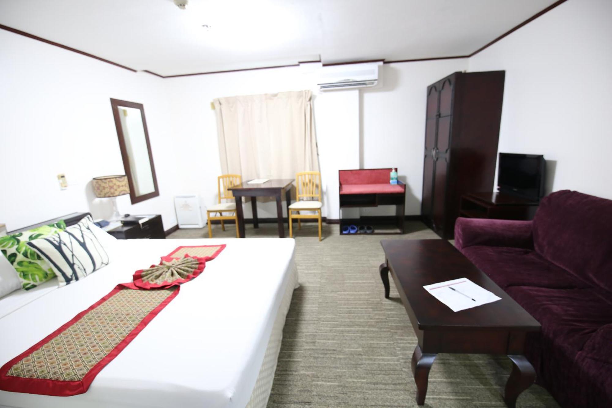 Hotel Asia Cebu Exterior photo